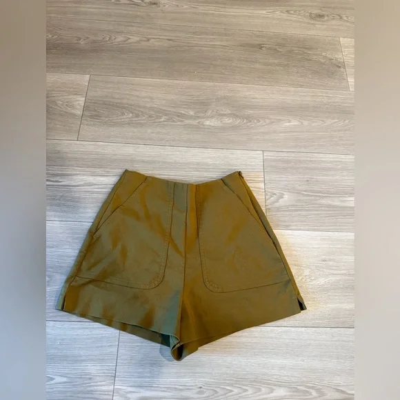 Zara Olive High Waisted Shorts. Size XS. Worn once. - Picture 2 of 3